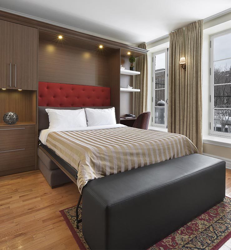 3-hotel-bonaparte-montreal-old-port-room_0000_Suite